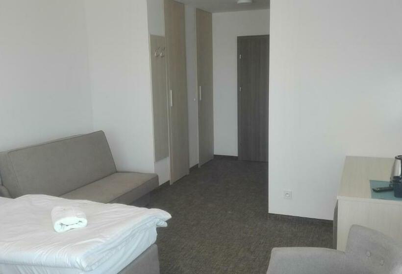 スタンダードトリプルルーム, Dw Koral