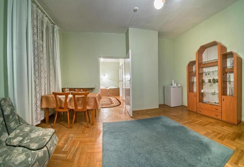 سوییت خانوادگی, Nowy Dom Zdrojowy