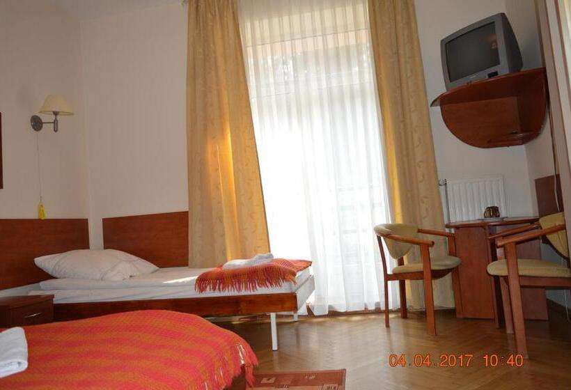 اتاق خانوادگی, Nowy Dom Zdrojowy