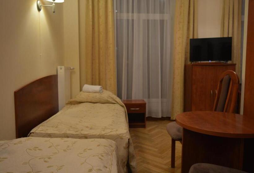 اتاق استاندارد سه نفره, Nowy Dom Zdrojowy