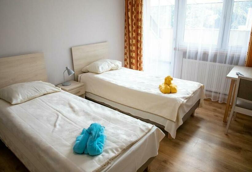 اتاق استاندارد سه نفره, Zacisze Natura Tour