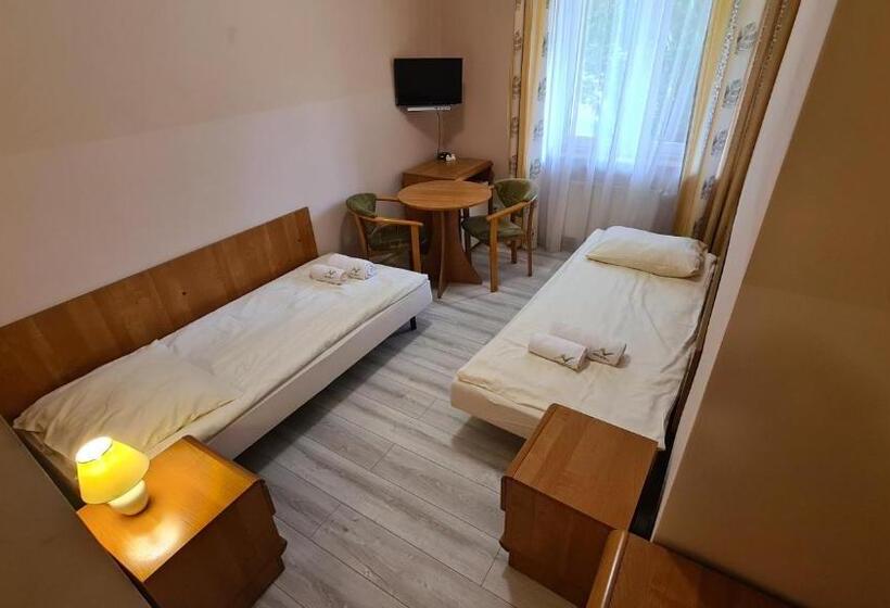 اتاق استاندارد, Zacisze Natura Tour