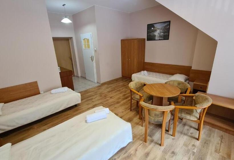 اتاق استاندارد چهار تخته, Zacisze Natura Tour