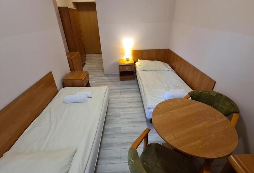 اتاق استاندارد, Zacisze Natura Tour