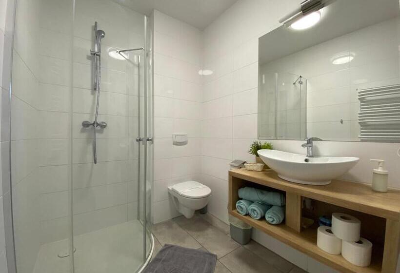 استودیوی استاندارد, Apartamenty Bałtyckie   Grand Baltic   Wifi, Klimatyzacja, Sala Zabaw, Taras Wypoczynkowy, Centrum U