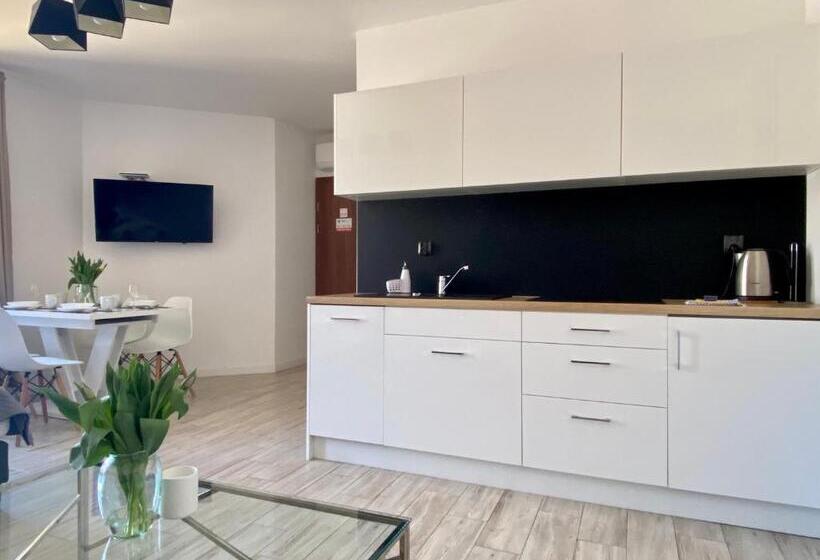 Студия Стандарт, Apartamenty Bałtyckie   Grand Baltic   Wifi, Klimatyzacja, Sala Zabaw, Taras Wypoczynkowy, Centrum U
