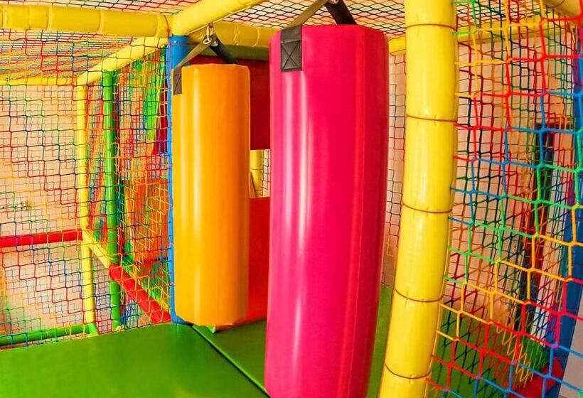 استودیوی لوکس, Apartamenty Bałtyckie   Grand Baltic   Wifi, Klimatyzacja, Sala Zabaw, Taras Wypoczynkowy, Centrum U