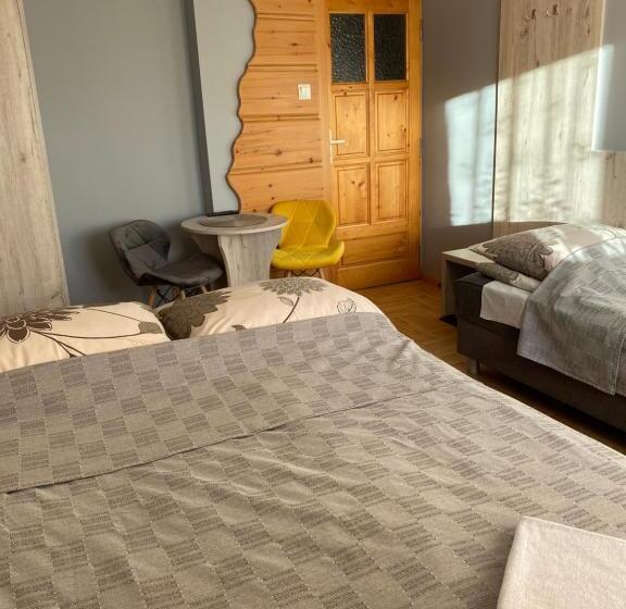 اتاق استاندارد سه نفره, Pokoje Gościnne Madzia