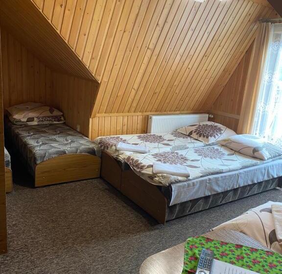 اتاق استاندارد چهار تخته, Pokoje Gościnne Madzia