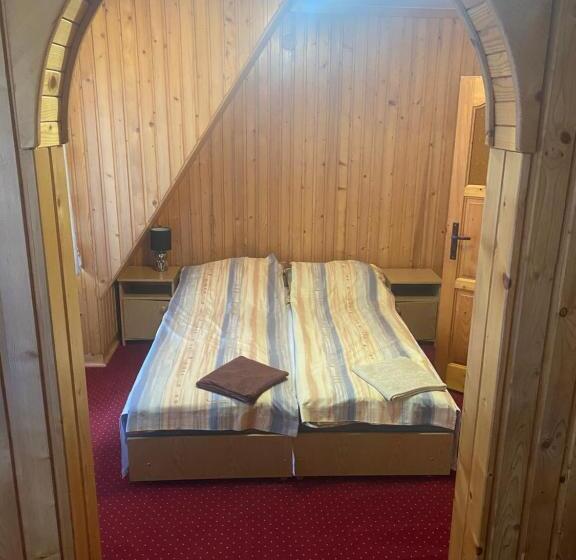 اتاق استاندارد چهار تخته, Pokoje Gościnne Madzia