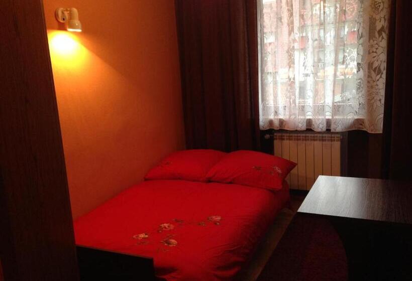 آپارتمان 1 خوابه با چشمانداز, Pokoje Gościnne Madzia