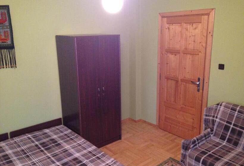 آپارتمان 1 خوابه با چشمانداز, Pokoje Gościnne Madzia