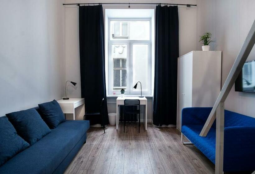 اتاق راحتی سه تخته, Dream Aparts   Piotrkowska 152