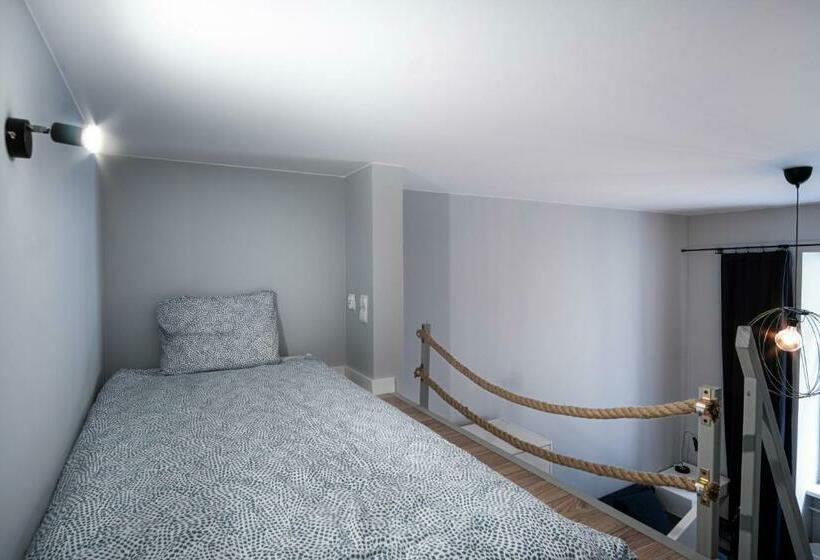 اتاق راحتی سه تخته, Dream Aparts   Piotrkowska 152