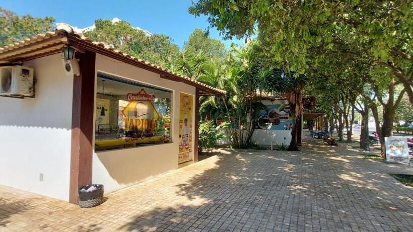 דירת חדר, Diroma International