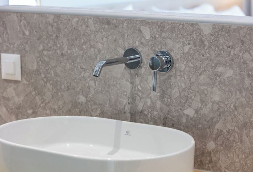 غرفة سوبيريور, Nima Boutique