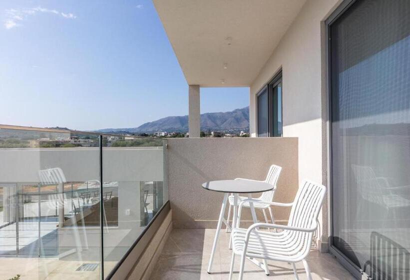 غرفة قياسية, Nima Boutique