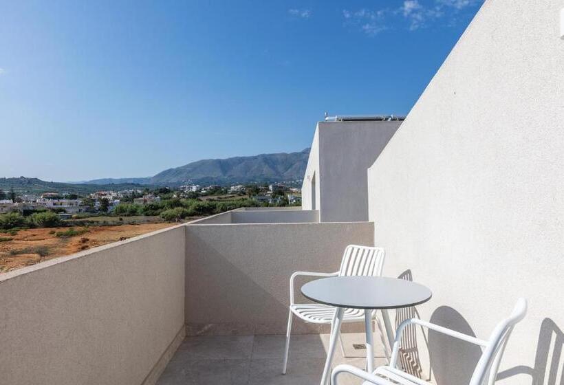 جناح جونيور مطل على الجبل, Nima Boutique