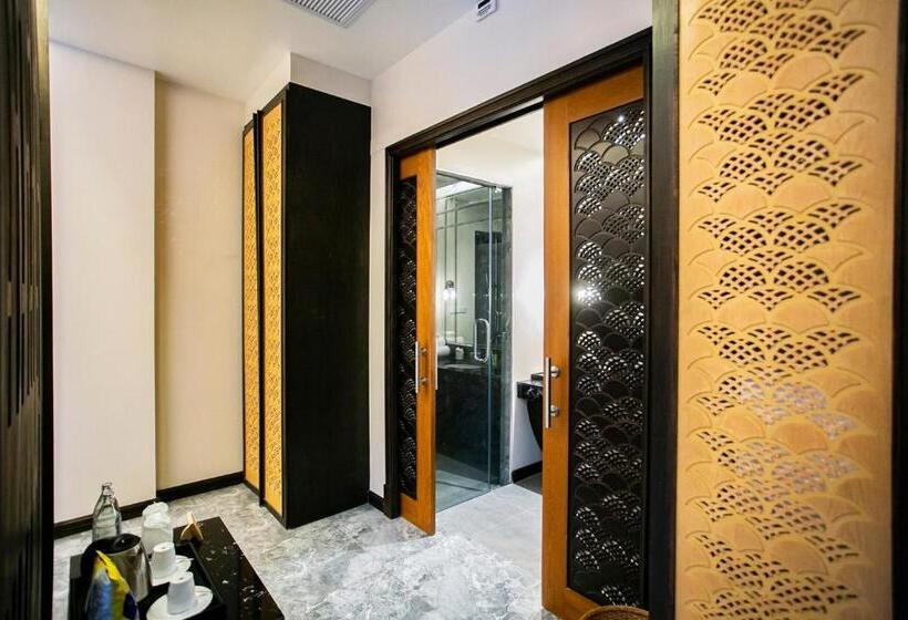 חדר סטנדרט עם מיטת קינג, Phukalini Luxury Pool Villa & Onsen Sha Plus Certified