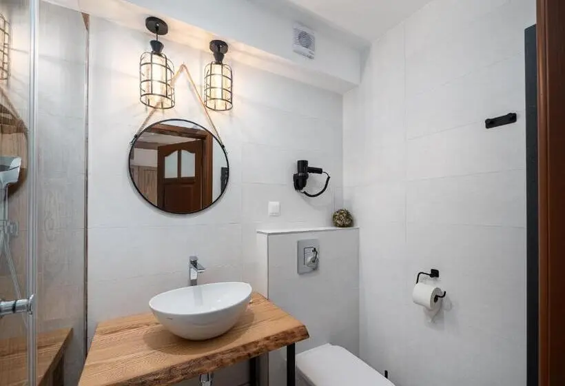 اتاق استاندارد با بالکن, Leśne Apartamenty