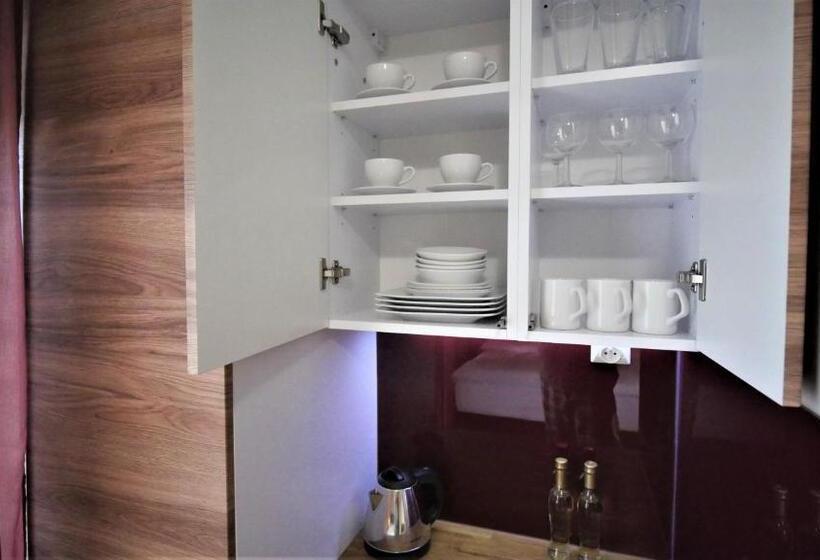 Standard Trippelrum, Villa Porto