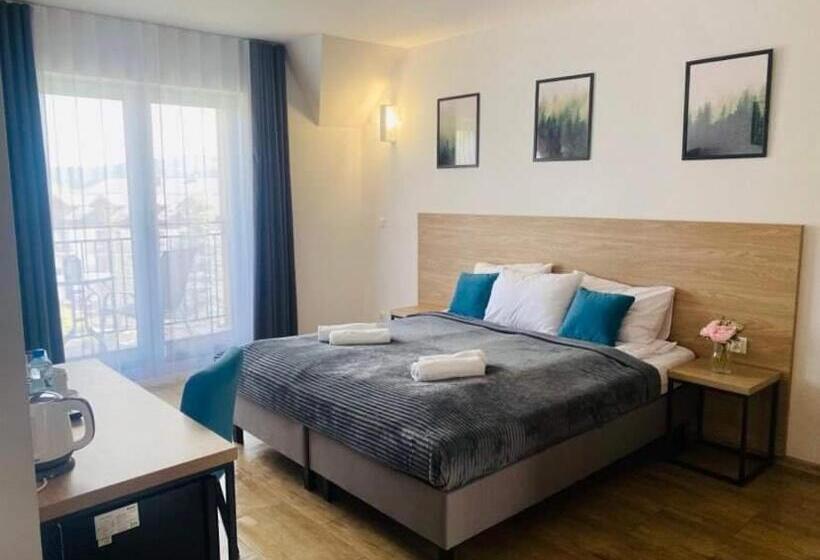 スタンダードスタジオ, Willa Domiwera