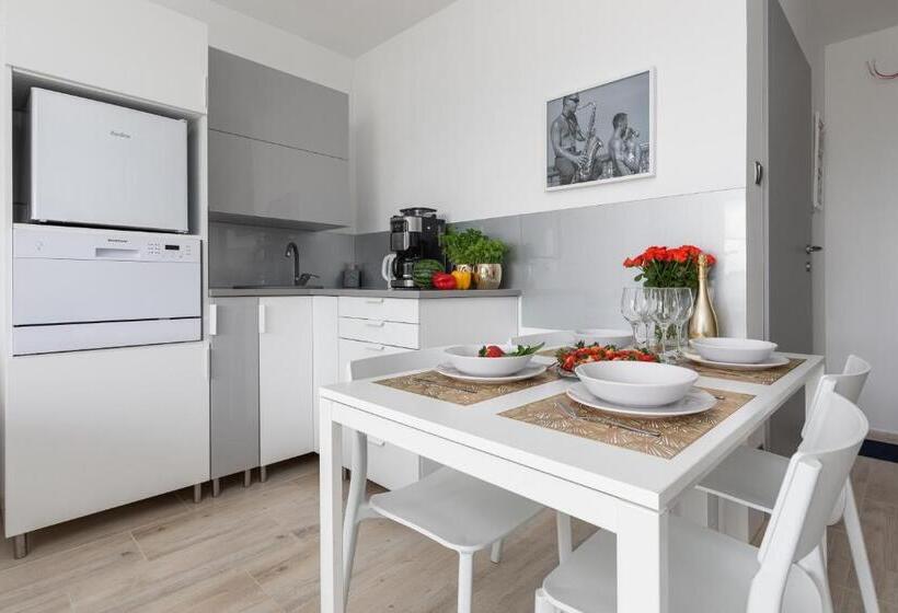 디럭스 스튜디오, Seaside Apartamenty Dominikana I Sianożęty Basen&jakuzzi&parking