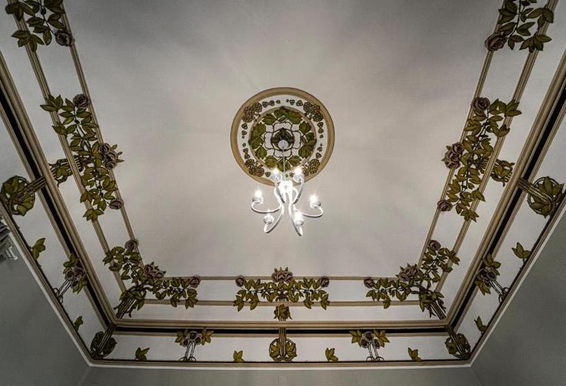 Номер Deluxe, Gli Specchi Di Archimede