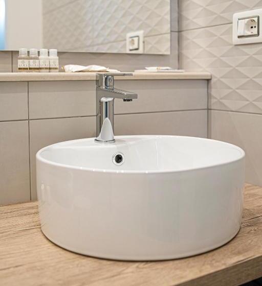 Номер Стандарт, Gli Specchi Di Archimede