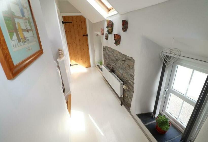 Стандартный Номер Кровать Кинг, Stone Barn