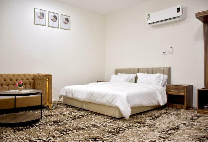 Студия Стандарт, فندق الجوافة