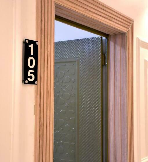 إستوديو قياسى, فندق الجوافة