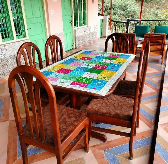 Habitació Estàndard amb Balconada, The Moon Light Home Stay