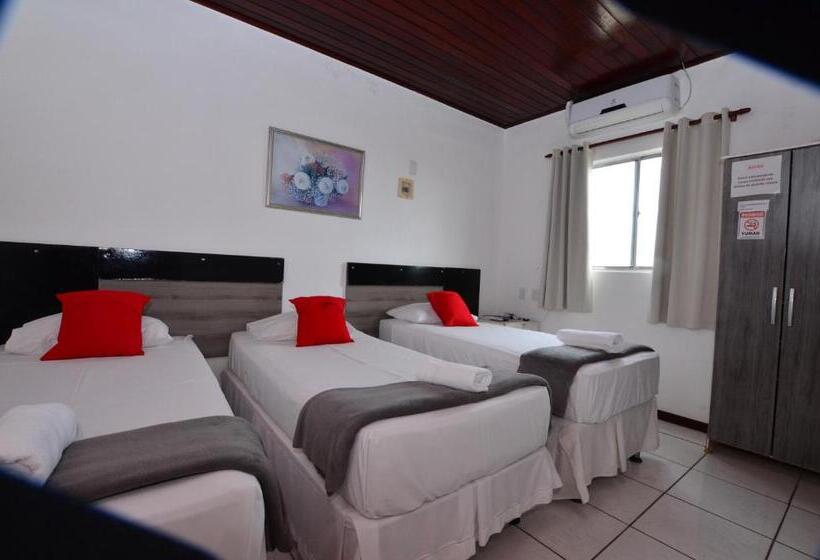 חדר קומפורט לשלושה, Diamante Negro