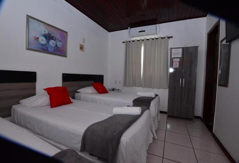 חדר קומפורט לשלושה, Diamante Negro