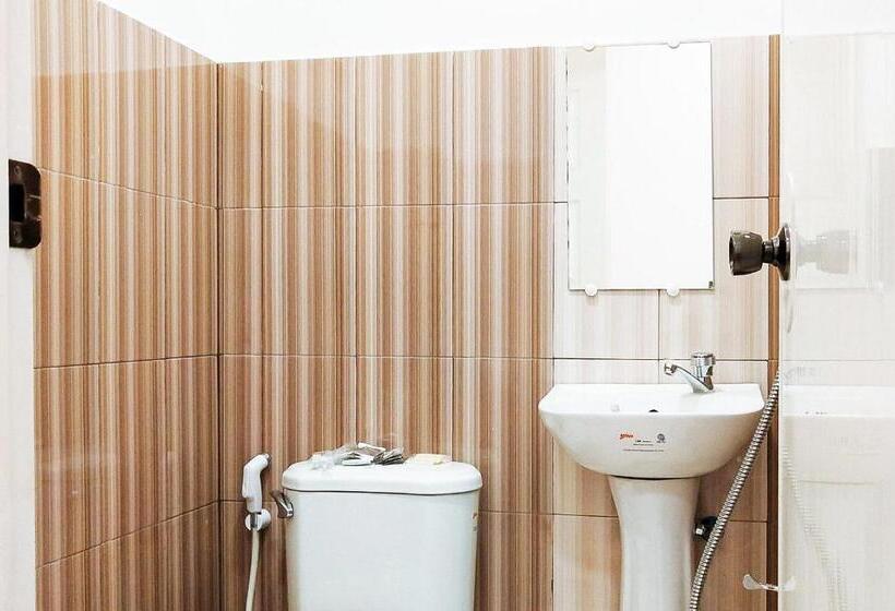 اتاق استاندارد چهار تخته, L And V Bantayan Guest House