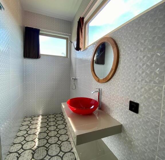 プールビュースタンダードルーム, Rumah Kita