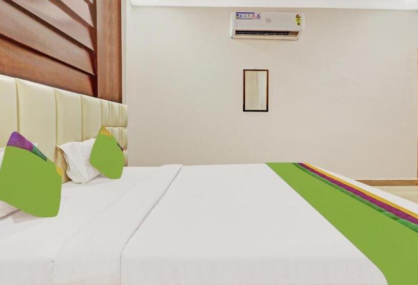 Chambre Supérieure Lit King Size, Golden Heights