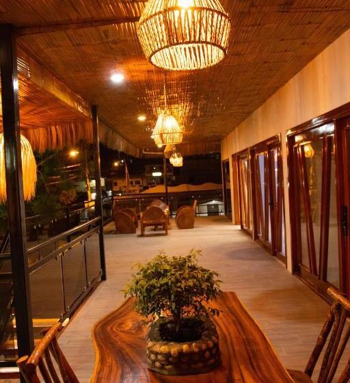 اتاق استاندارد با چشمانداز باغ, Seahorse Ayangue