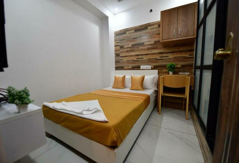 标准间, Surya Lodge