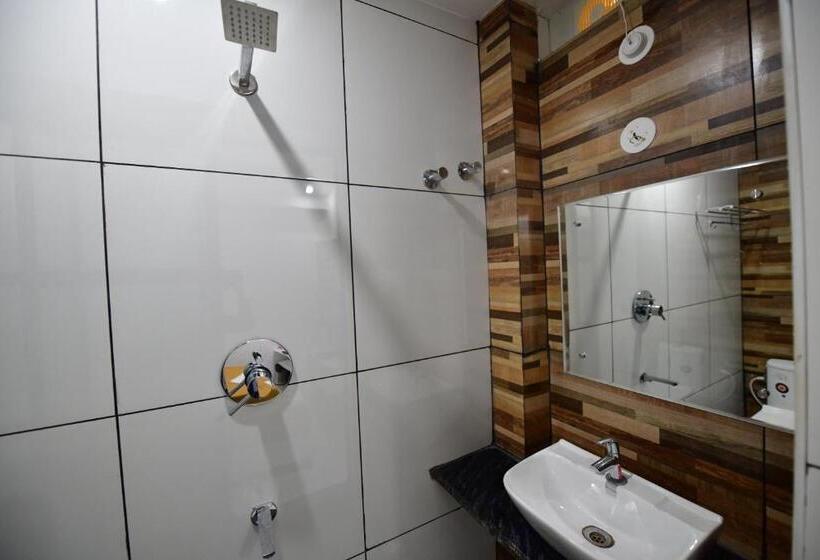 标准间, Surya Lodge