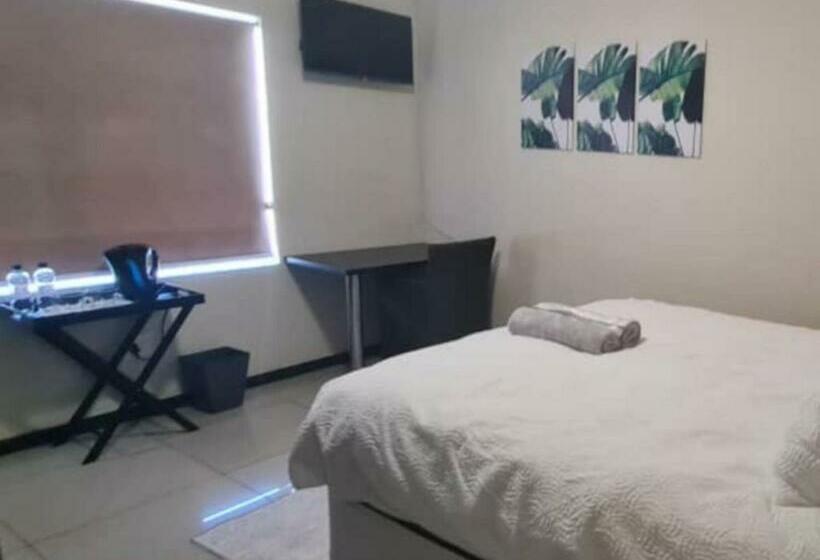 اتاق استاندارد با چشمانداز باغ, Carlo S Boutique Guesthouse