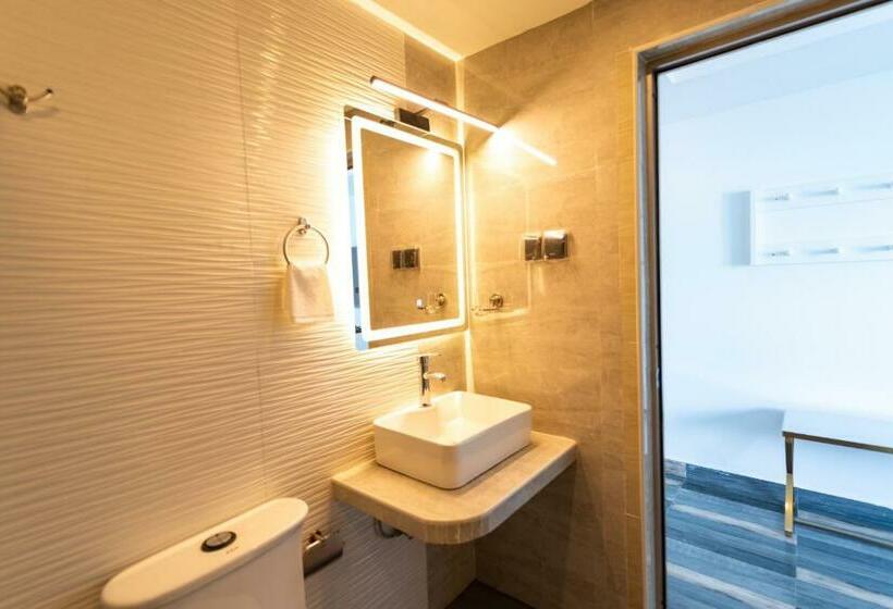 اتاق خانوادگی, Funplace Beach