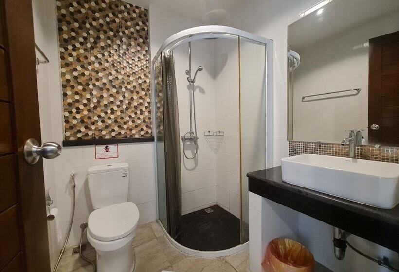 اتاق سوپریور با چشمانداز استخر, Diana Pool Access Phuket