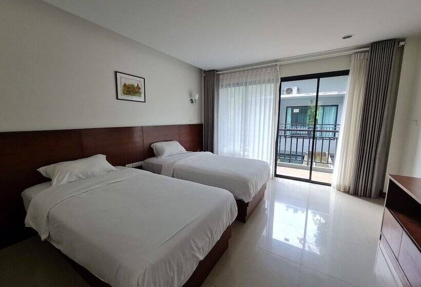 اتاق سوپریور با چشمانداز استخر, Diana Pool Access Phuket