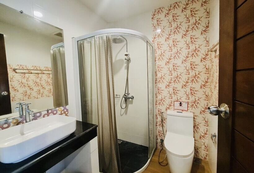 اتاق لوکس, Diana Pool Access Phuket