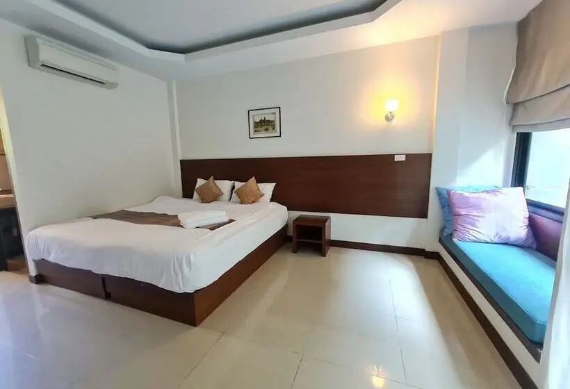 Deluxe Zimmer, Diana Pool Access Phuket