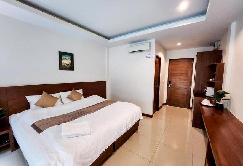 اتاق لوکس, Diana Pool Access Phuket