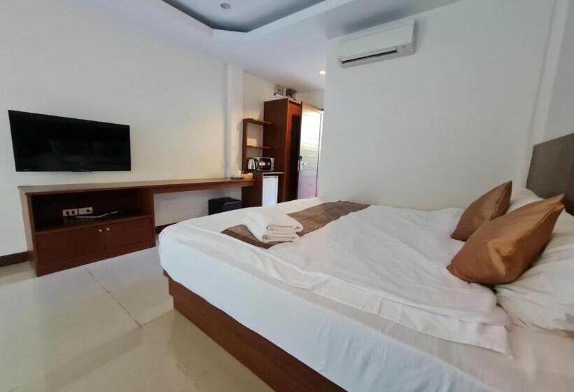 اتاق لوکس, Diana Pool Access Phuket