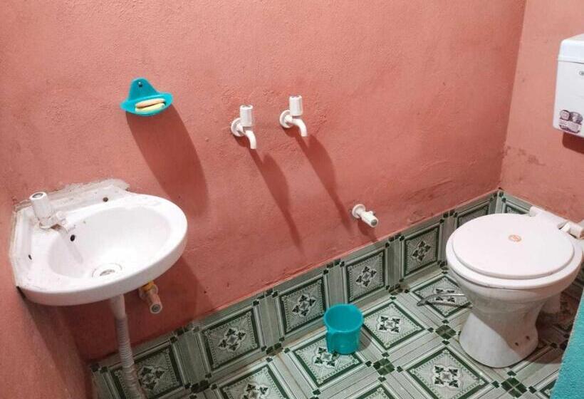 Трехместный Номер Классика, Oyo 80672a Paradise Inn